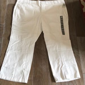 Brand new JM white straight leg no gap waistband